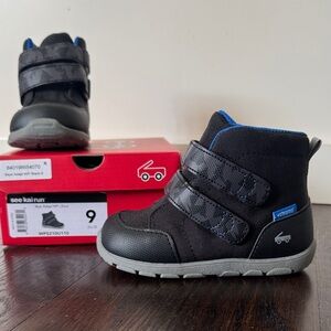 See Kai Run Kids adaptive Black waterproof boots- brand New